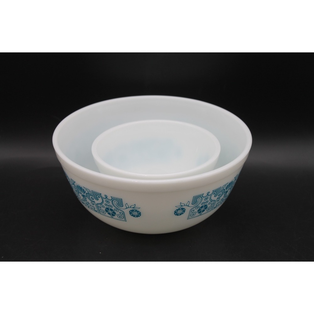 Vintage Pyrex Horizon Blue Nesting Mixing Bowls Set of 2 White Milk Glass USA